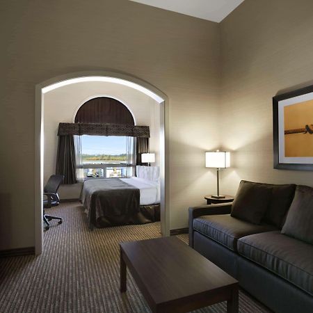 Ramada By Wyndham Conklin Otel Dış mekan fotoğraf