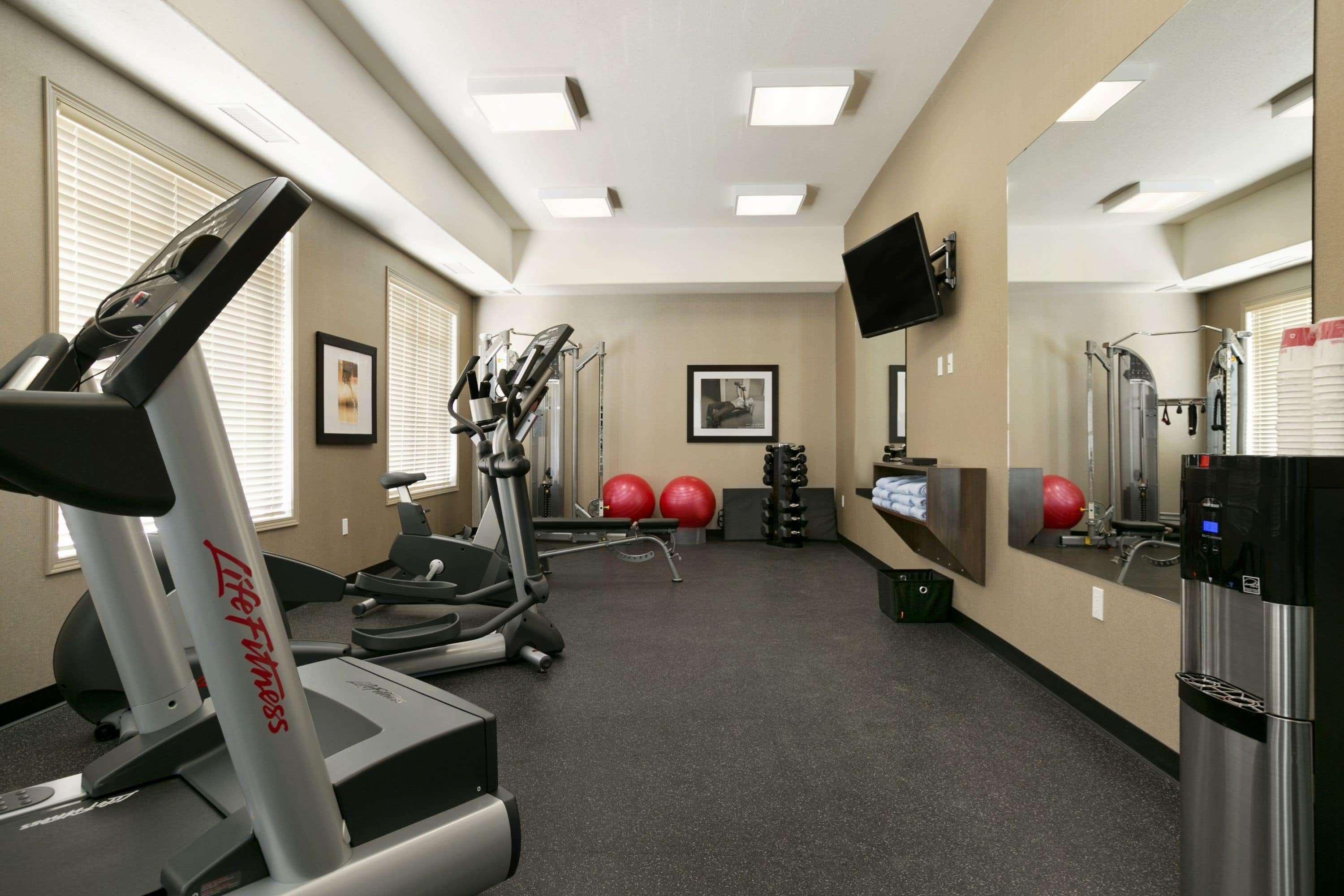 Ramada By Wyndham Conklin Otel Dış mekan fotoğraf