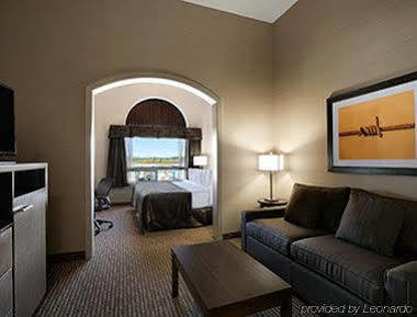 Ramada By Wyndham Conklin Otel Dış mekan fotoğraf